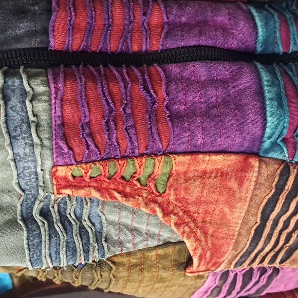 RISING INTERNATIONAL Zip Hoodie - Picture 5 of 10